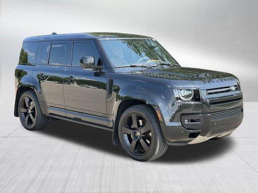 2024 Land Rover Defender 110 V8