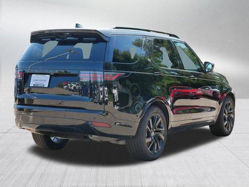 2024 Land Rover Discovery P300 Dynamic SE