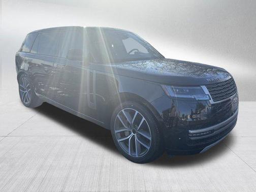 2026 Land Rover Range Rover P400 SE 7 Seat