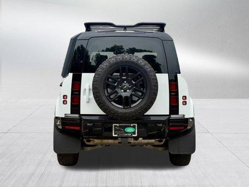 2023 Land Rover Defender 90 X-Dynamic SE
