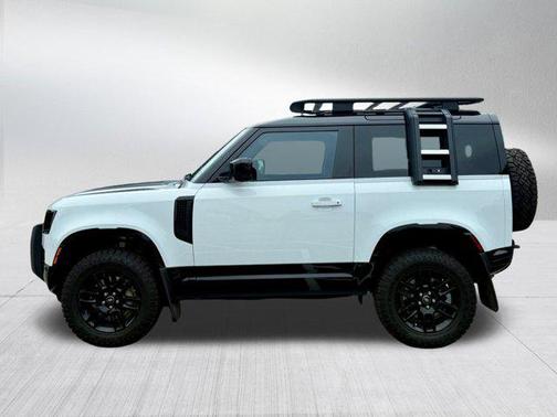 2023 Land Rover Defender 90 X-Dynamic SE