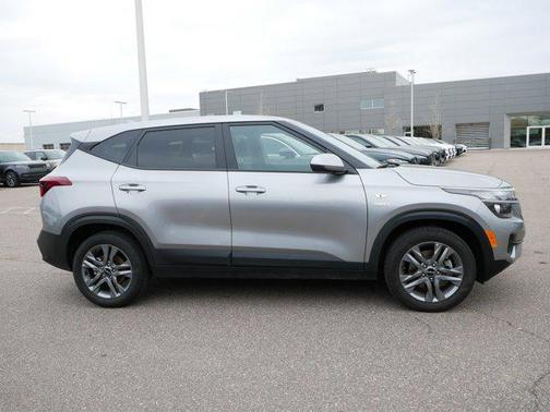 2023 Kia Seltos LX