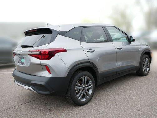 2023 Kia Seltos LX