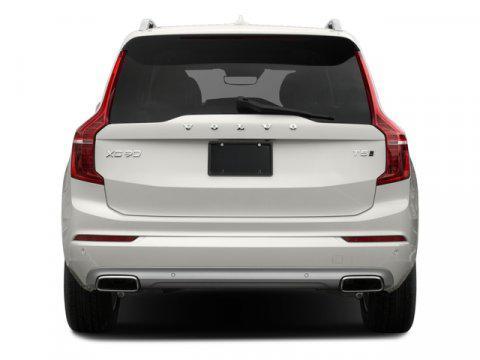 2018 Volvo XC90 T6 Momentum