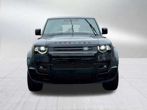 2025 Land Rover Defender 110 P400 X