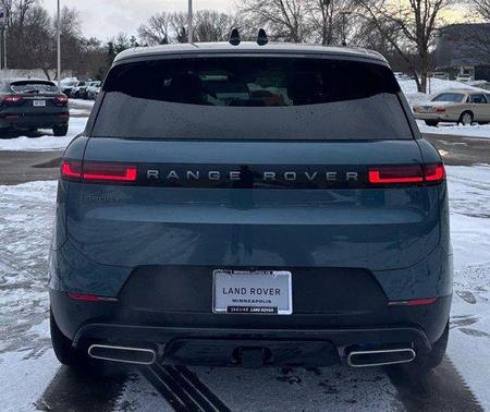 2026 Land Rover Range Rover Sport SE