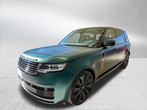 2025 Land Rover Range Rover P615 SV