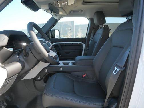 2026 Land Rover Defender P300 S
