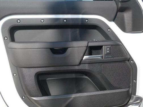 2026 Land Rover Defender P300 S
