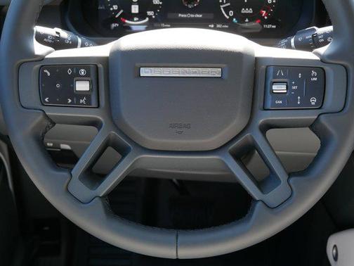 Fuji White 2026 Land Rover Defender P400 X-Dynamic SE
