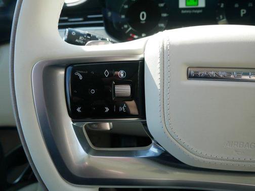 2025 Land Rover Range Rover P530 SE 7 Seat