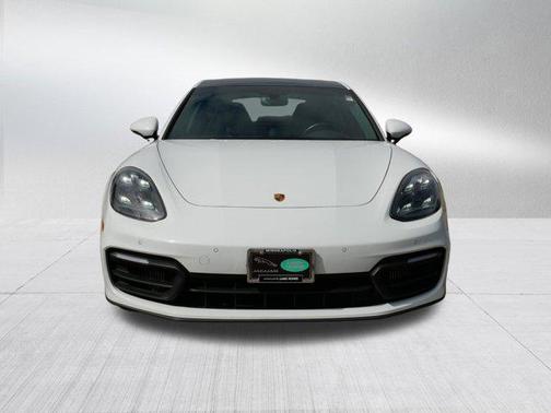 2022 Porsche Panamera 4 Platinum Edition