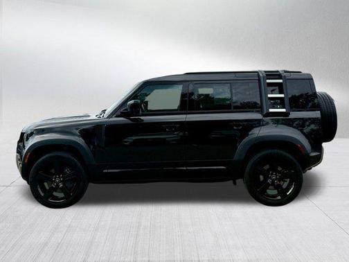 2022 Land Rover Defender 110 X-Dynamic SE