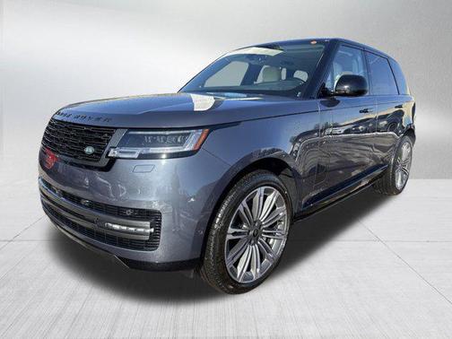 2025 Land Rover Range Rover P400 SE