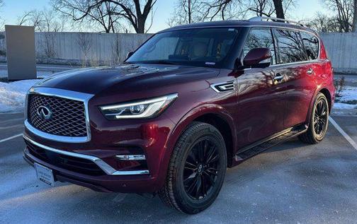 2022 INFINITI QX80 Luxe