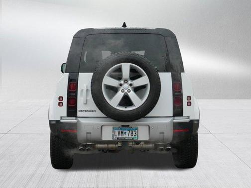 2024 Land Rover Defender 110 P500 SE