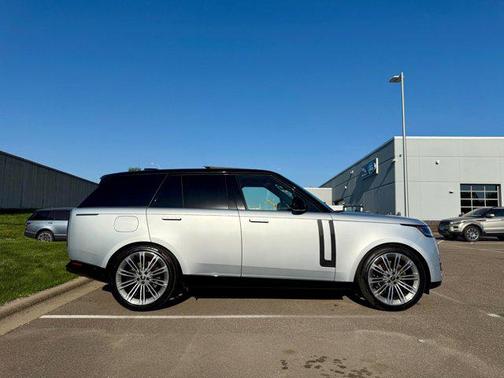 2025 Land Rover Range Rover P530 Autobiography