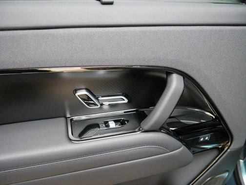 2025 Land Rover Range Rover Sport P635 SV Edition Two