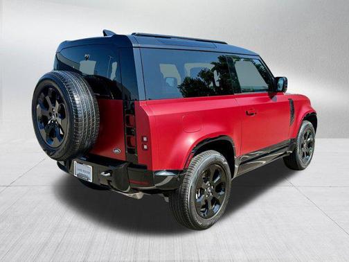 2022 Land Rover Defender 90 X-Dynamic HSE