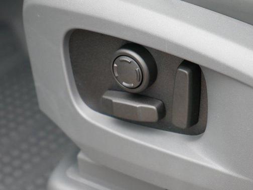 2025 Land Rover Defender 110 P400 S
