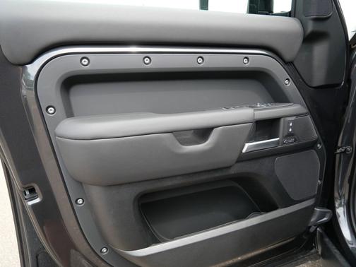 Carpathian Grey Premium Metallic 2026 Land Rover Defender P400 X-Dynamic SE