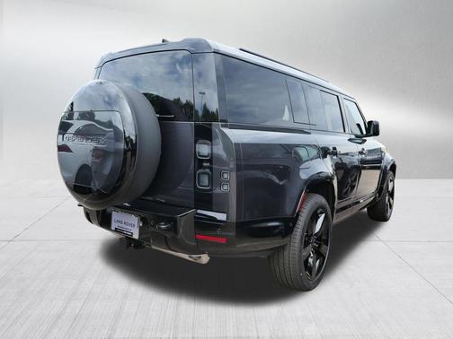 Carpathian Grey Premium Metallic 2026 Land Rover Defender P400 X-Dynamic SE