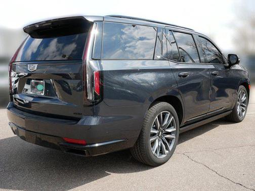 2022 Cadillac Escalade Sport