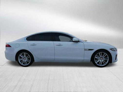 2021 Jaguar XF SE P250 RWD Automatic