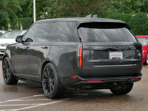 2023 Land Rover Range Rover P530 SE