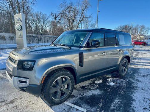 2025 Land Rover Defender 130 P300 S