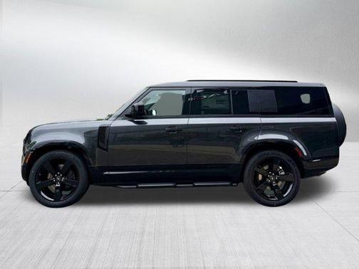 2025 Land Rover Defender 130 P400 X-Dynamic SE