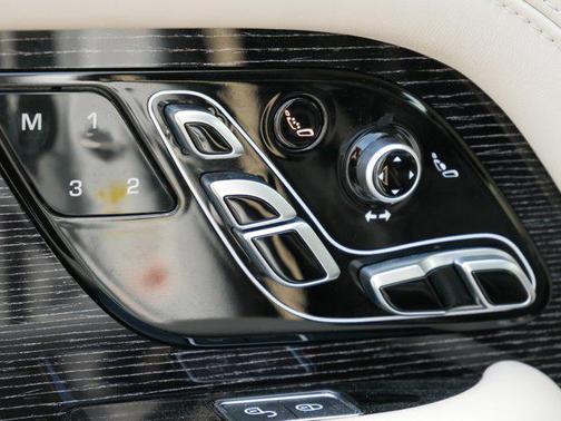 2020 Land Rover Range Rover Autobiography