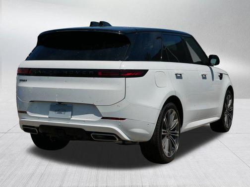 2025 Land Rover Range Rover Sport SE