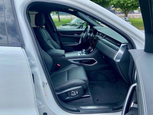 2025 Jaguar F-PACE R-Dynamic S P400 AWD Automatic