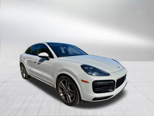 2023 Porsche Cayenne Platinum Edition