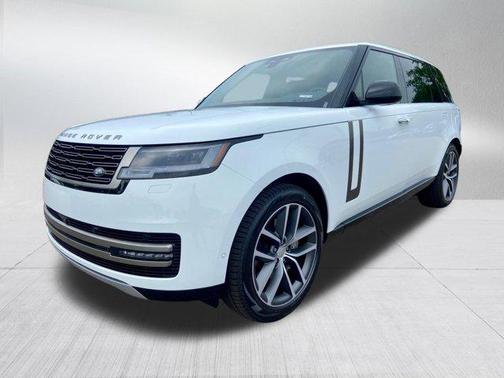2025 Land Rover Range Rover P400 SE 7 Seat