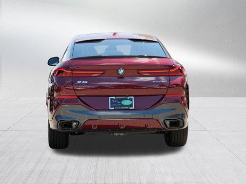 2025 BMW X6 xDrive40i