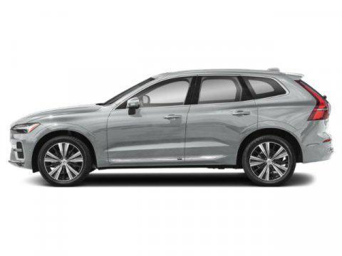 2022 Volvo XC60 B5 R-Design