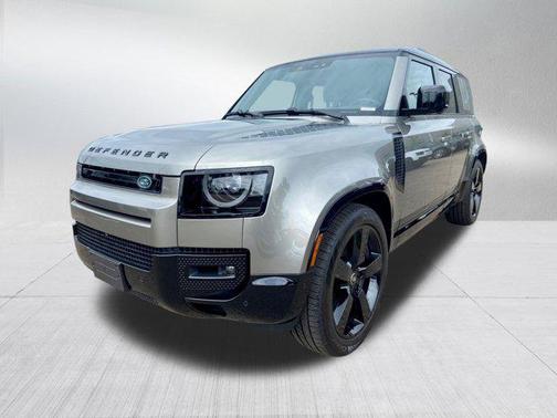 2025 Land Rover Defender 110 P400 X-Dynamic SE