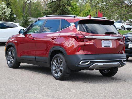 Mars Orange 2023 Kia Seltos S