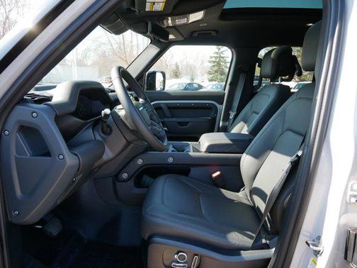 Borasco Grey Metallic 2026 Land Rover Defender P400 X-Dynamic SE