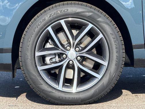 2026 Land Rover Range Rover Evoque Core S