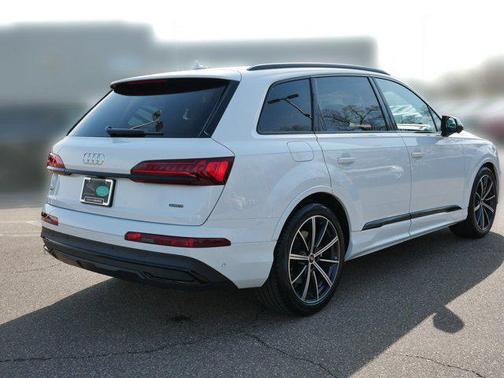 2024 Audi Q7 55 Prestige