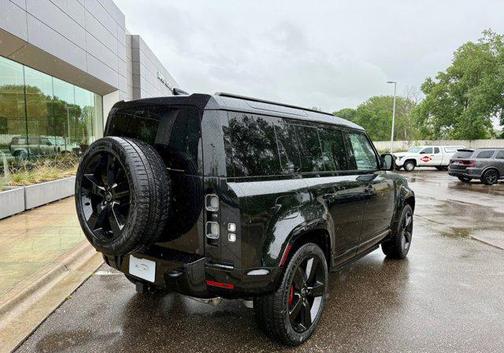 2025 Land Rover Defender 110 P400 X