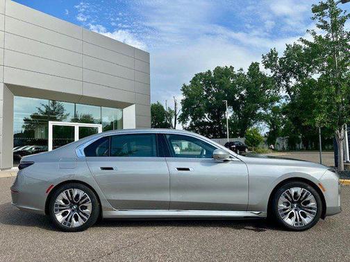 2024 BMW i7 xDrive60