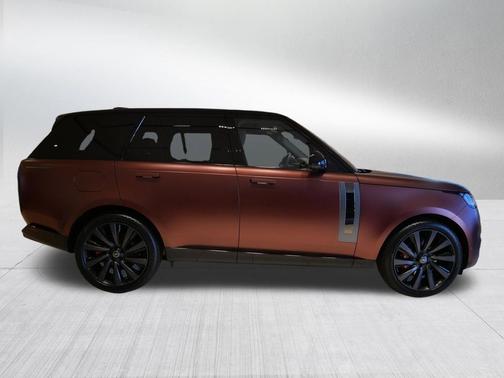 SUNRISE COPPER 2023 Land Rover Range Rover SV
