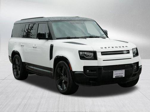 2023 Land Rover Defender 130 X-Dynamic SE