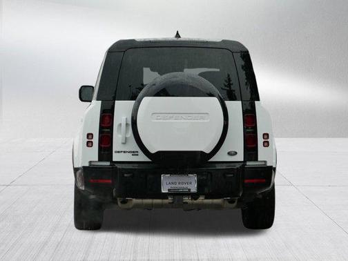 2023 Land Rover Defender 130 X-Dynamic SE