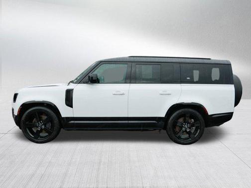 2023 Land Rover Defender 130 X-Dynamic SE