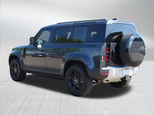 2025 Land Rover Defender 110 P300
